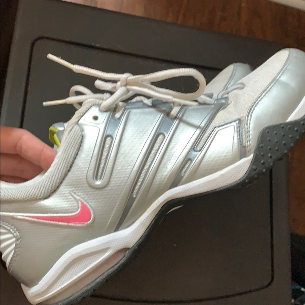 Nike Women Sz 9.5